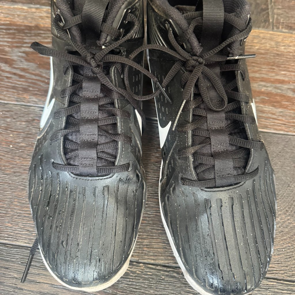 Nike Alpha Menace Strong